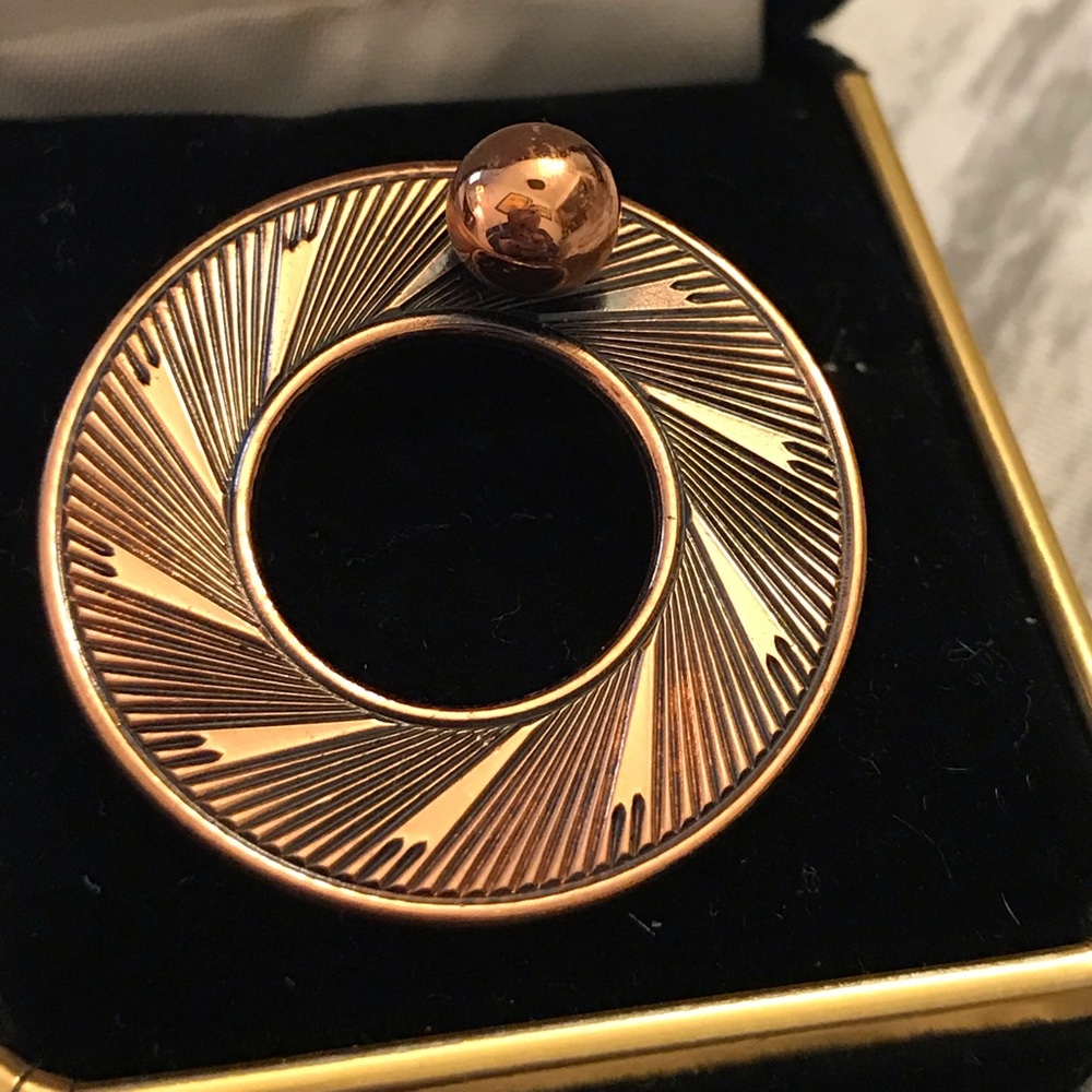 🎉5for$25.00 Gold and copper pin